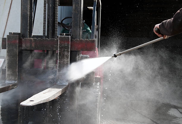 Best Concrete Pressure Washing  in Humboldt, IA